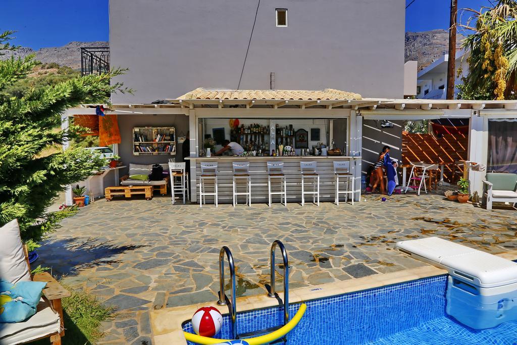 Calma Apartments & Studios Плакиас Екстериор снимка